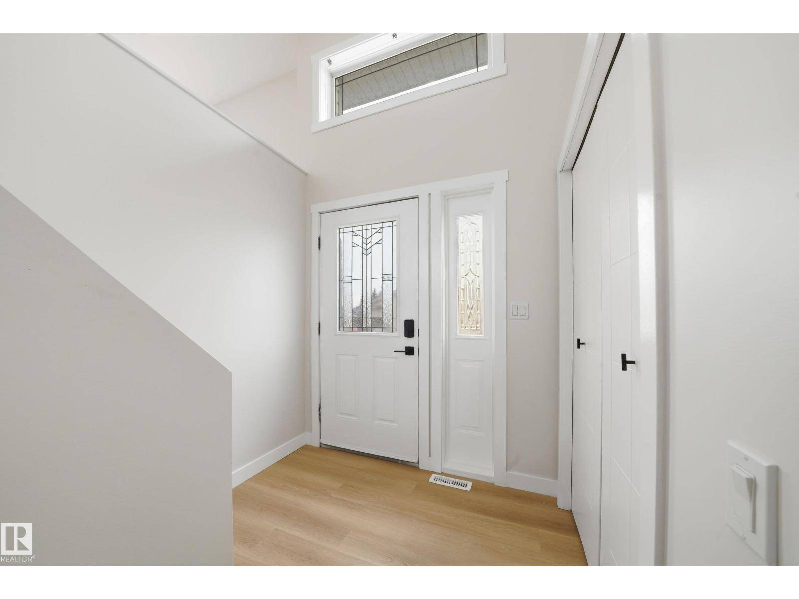 Blackfalds, AB T4M0E5,120 Premiere CR