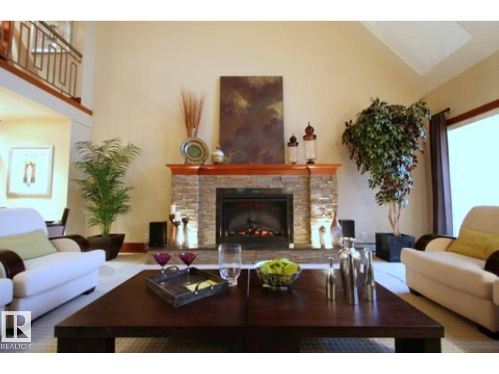 Edmonton, AB T5K2Y4,#1402 9707 105 ST NW NW