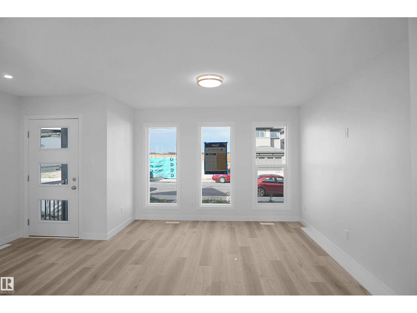 Edmonton, AB T5Z0V4,18164 74 ST NW