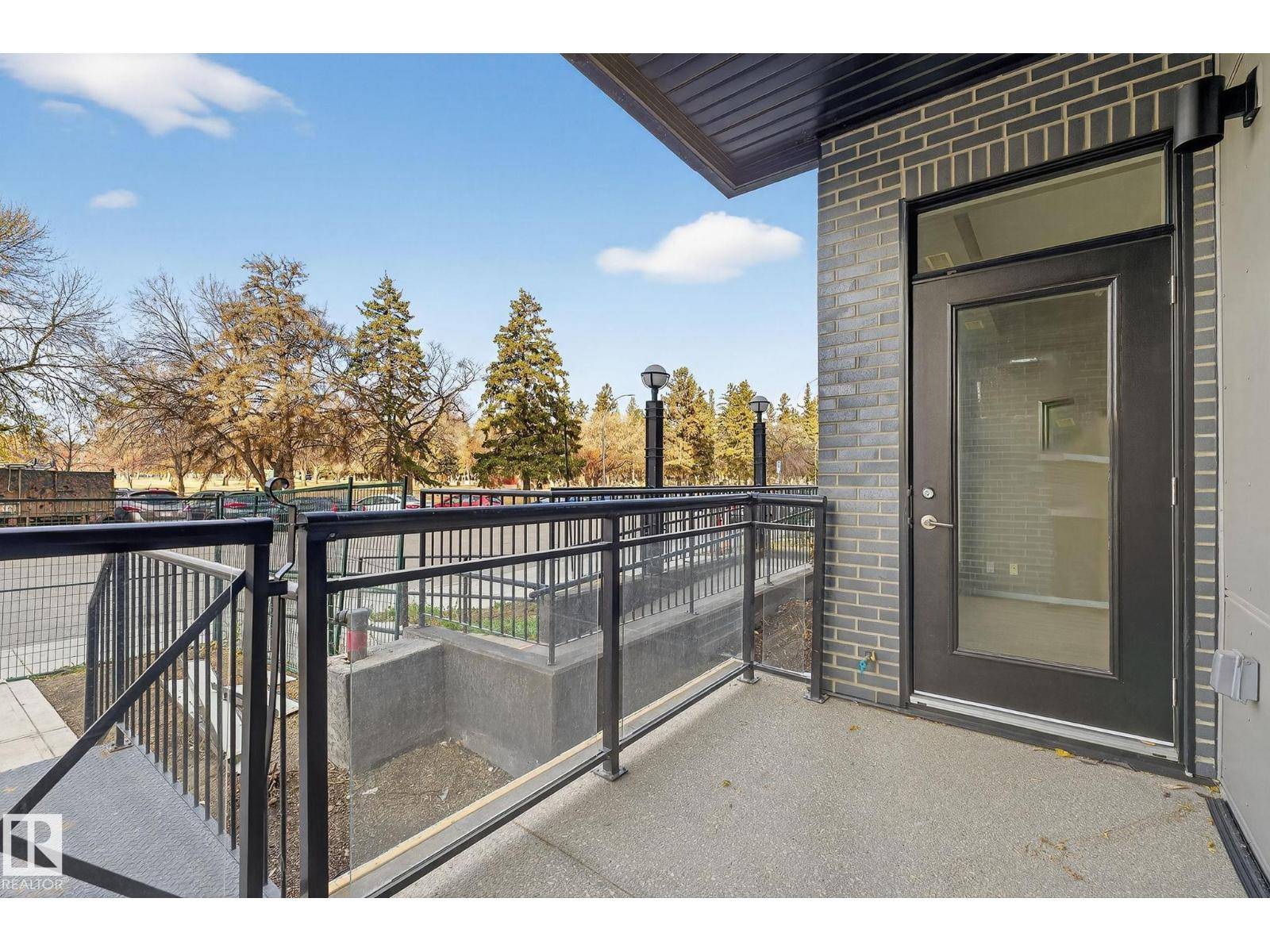 Edmonton, AB T5H0A8,#100 10531 117 ST NW