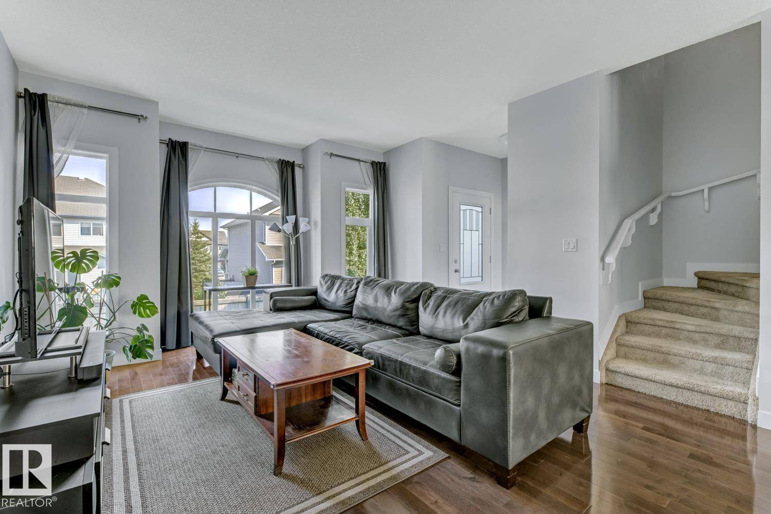 Edmonton, AB T6W2N6,#2 723 172 ST SW