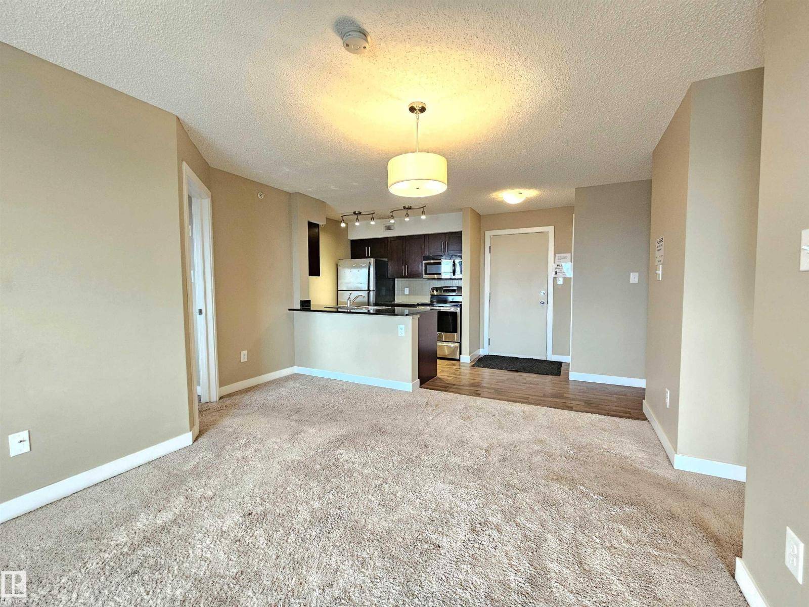 Edmonton, AB T5Y0X2,#406 1080 MCCONACHIE BV NW