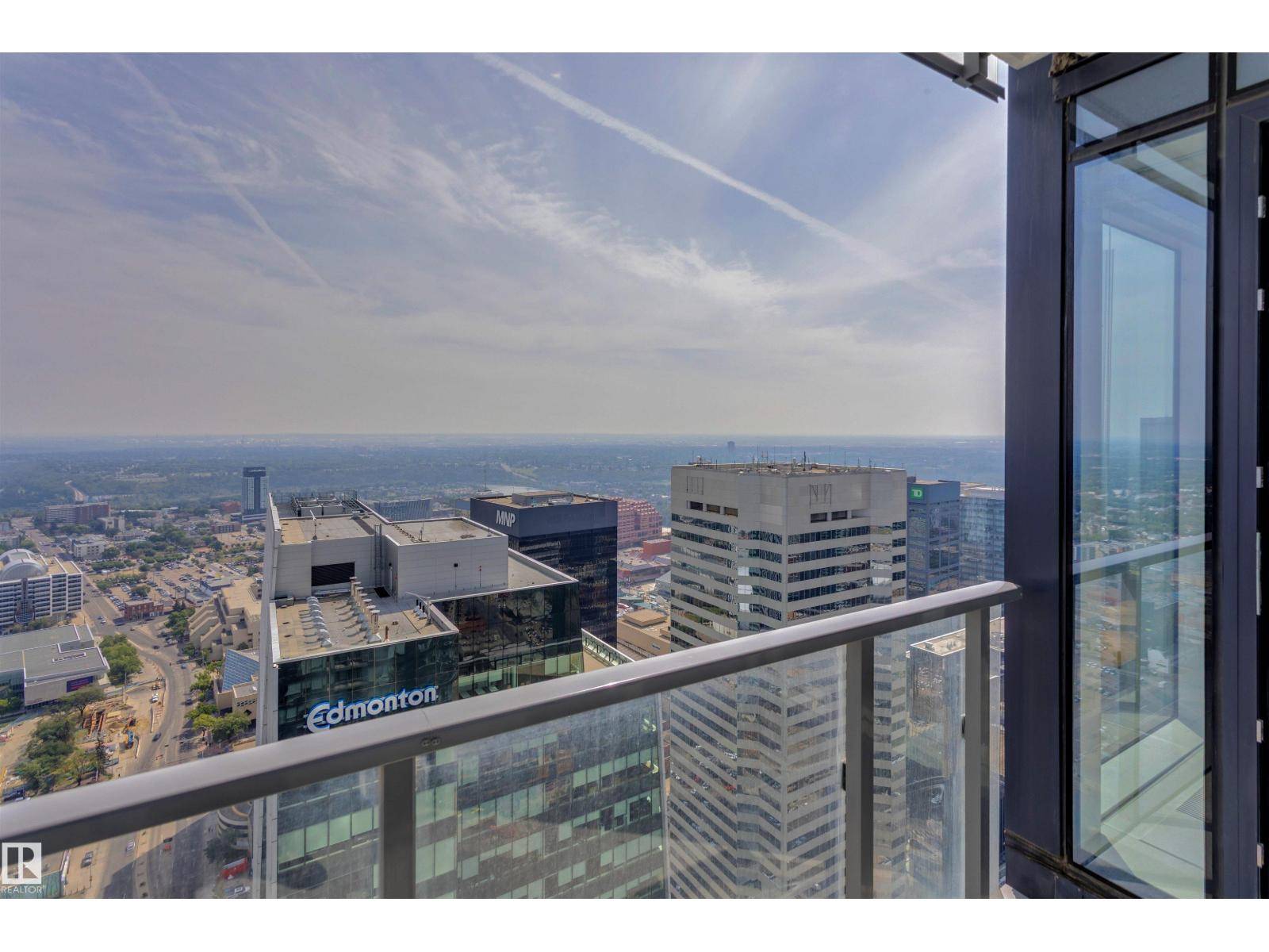 Edmonton, AB T5J0K6,#4104 10360 102 ST NW