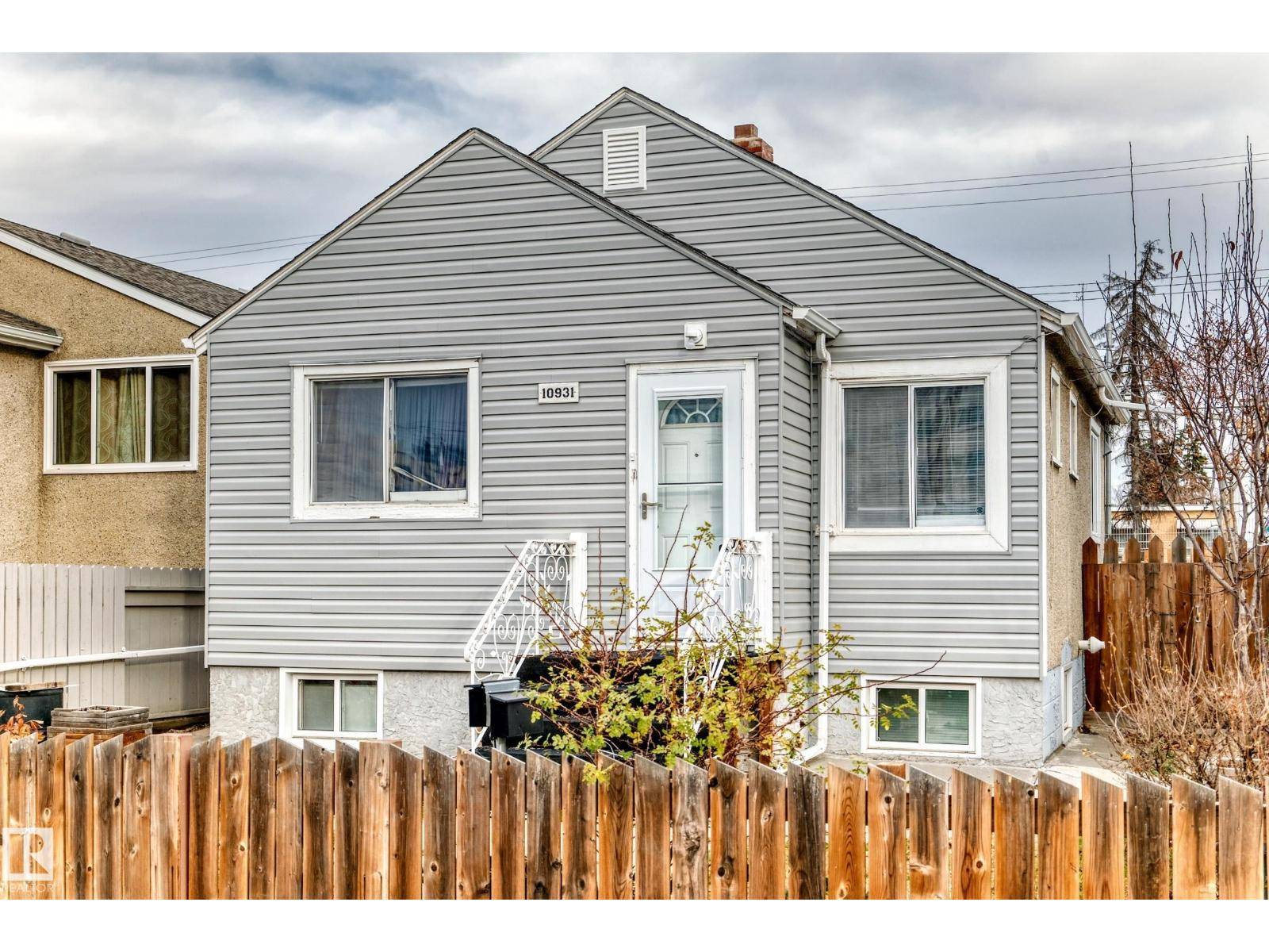 Edmonton, AB T5H2P7,10931 98 ST NW