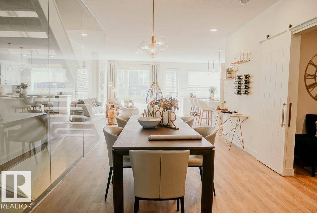 Edmonton, AB T6W5K5,2347 159 ST SW