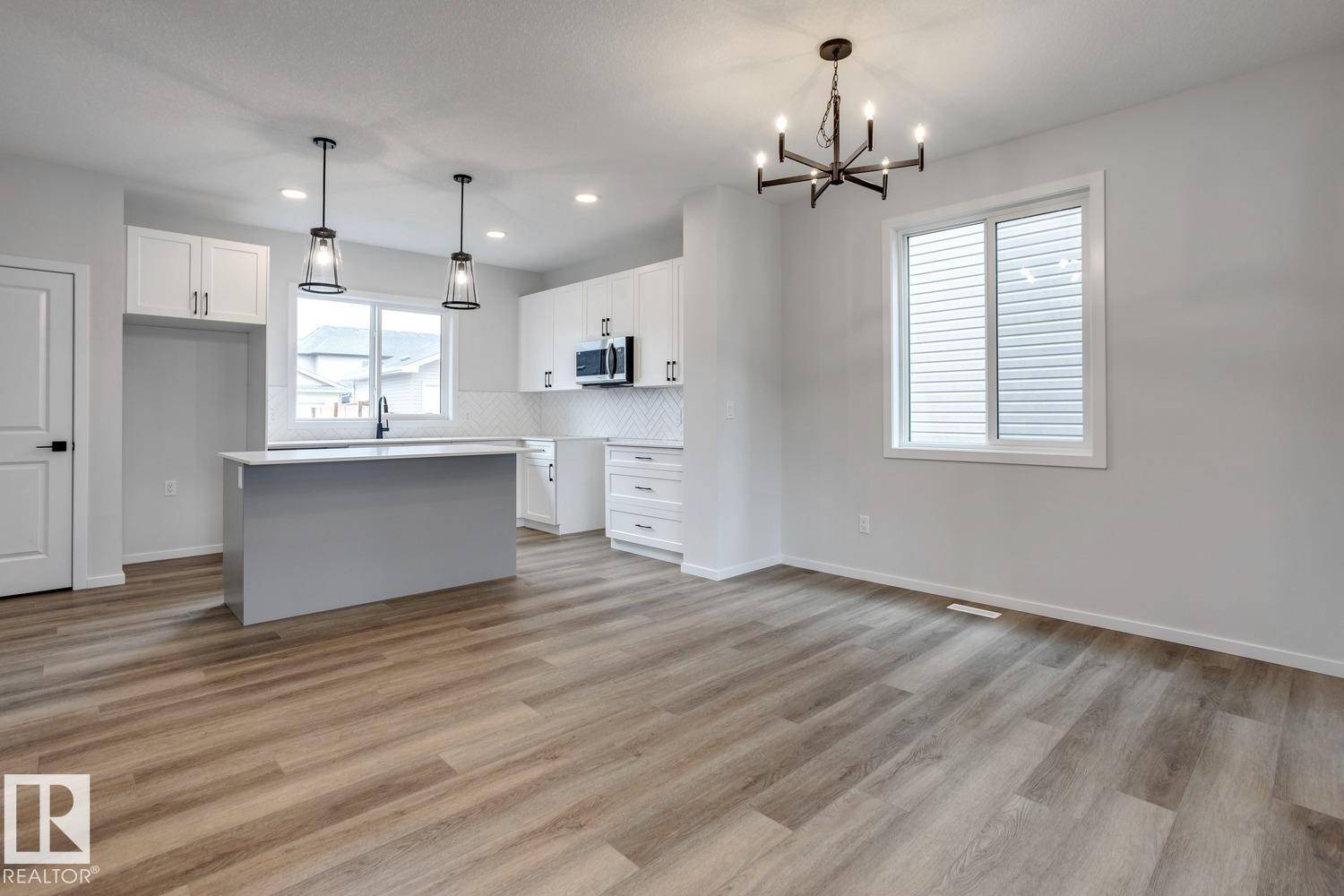 Spruce Grove, AB T7X3W3,10 HUNTER PL