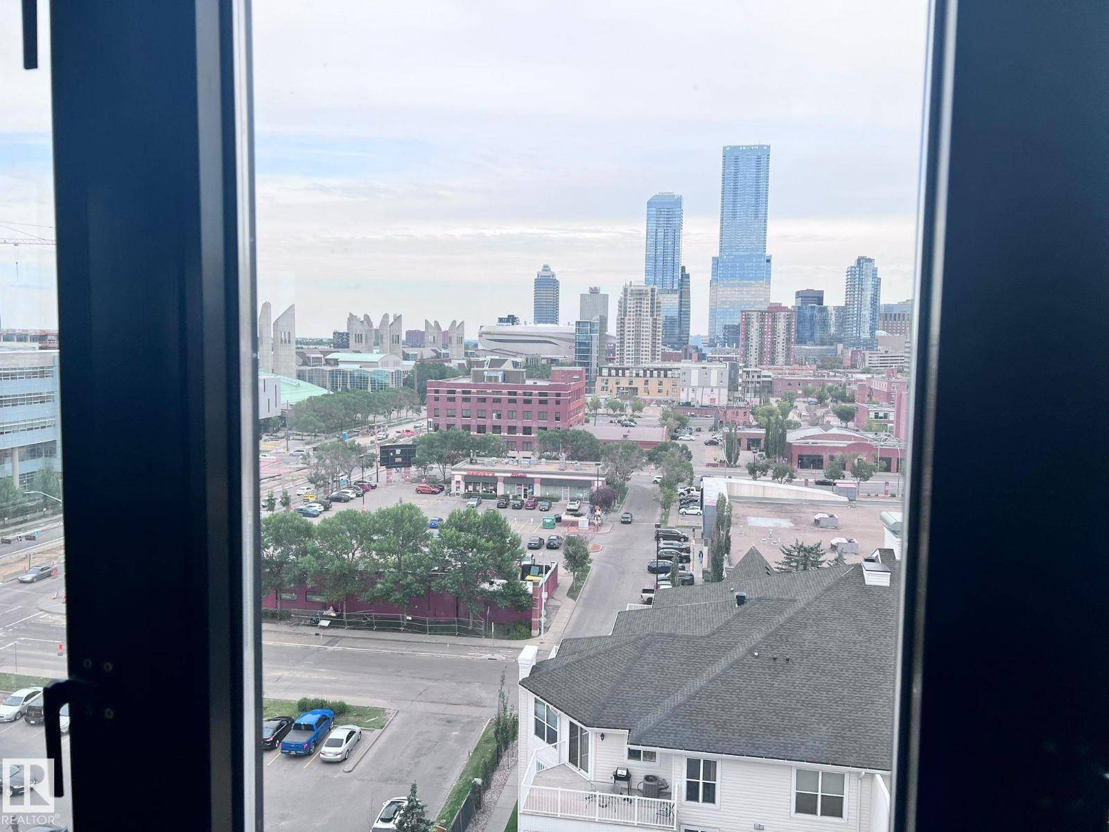 Edmonton, AB T5K0A2,1006 10319 111 st NW