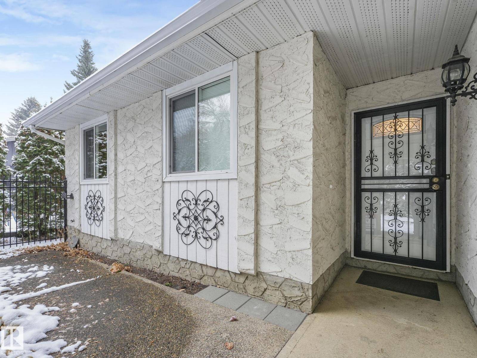 St. Albert, AB T8N2B2,76 GOODRIDGE DR