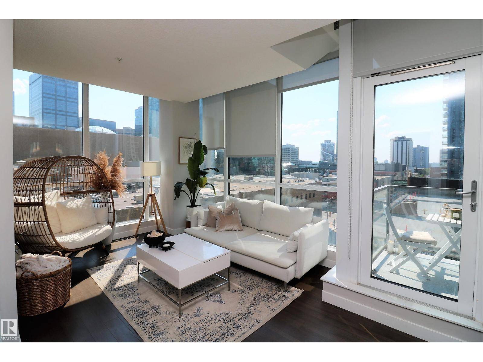 Edmonton, AB T5J0G6,#801 10238 103 ST NW