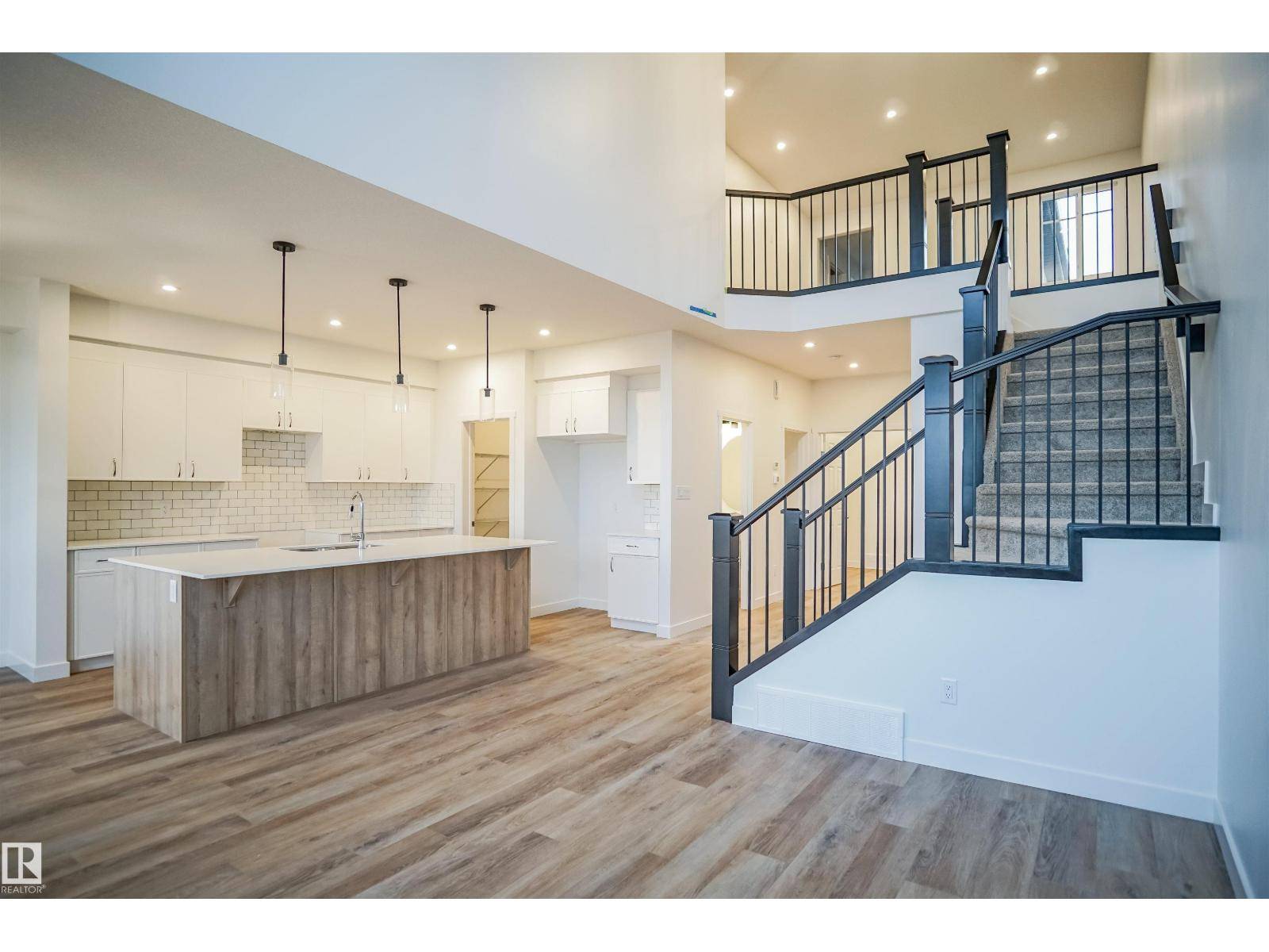 Edmonton, AB T6W4X8,9740 CARSON PL SW