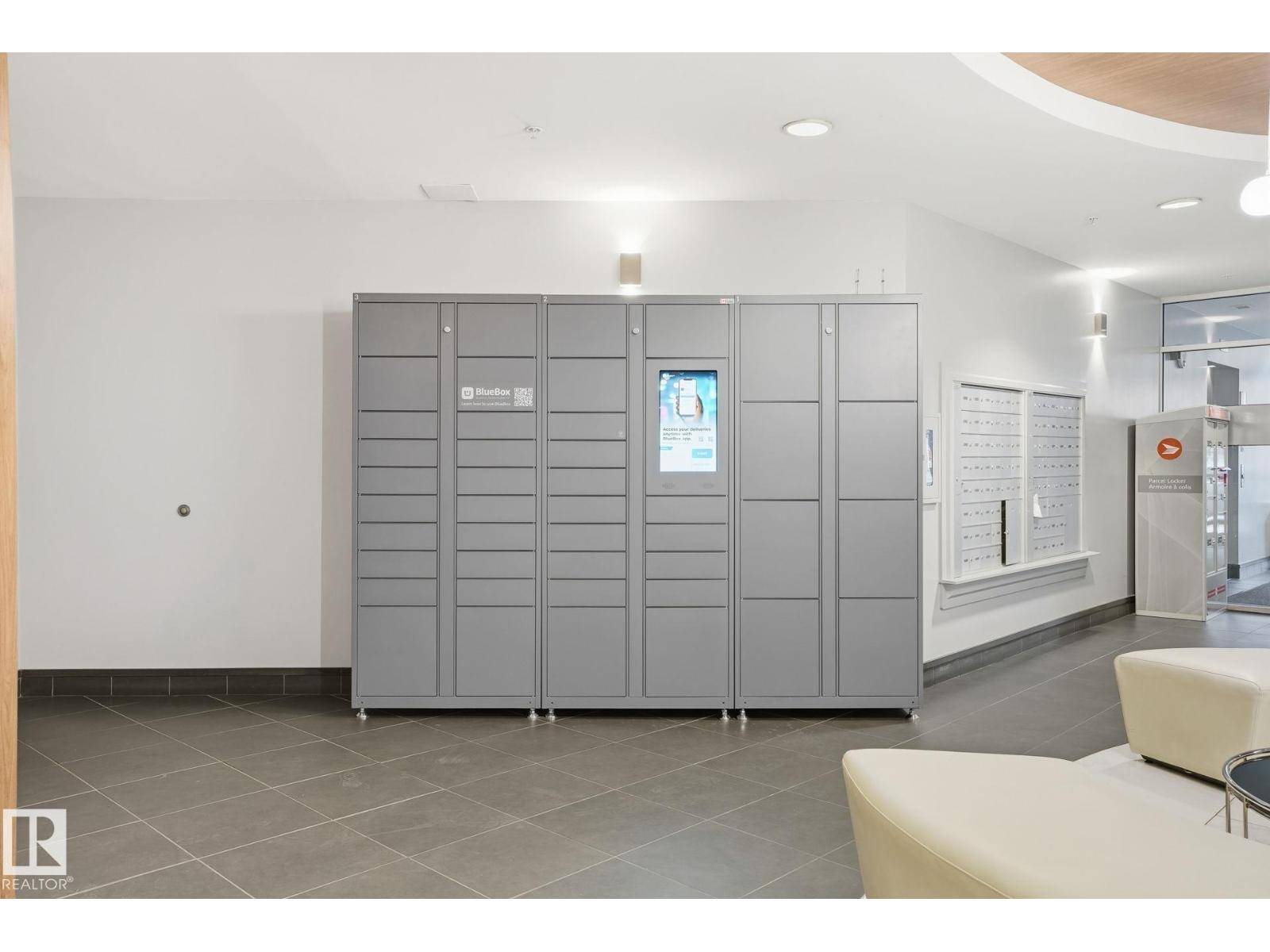 Edmonton, AB T5J0B5,#902 10136 104 ST NW