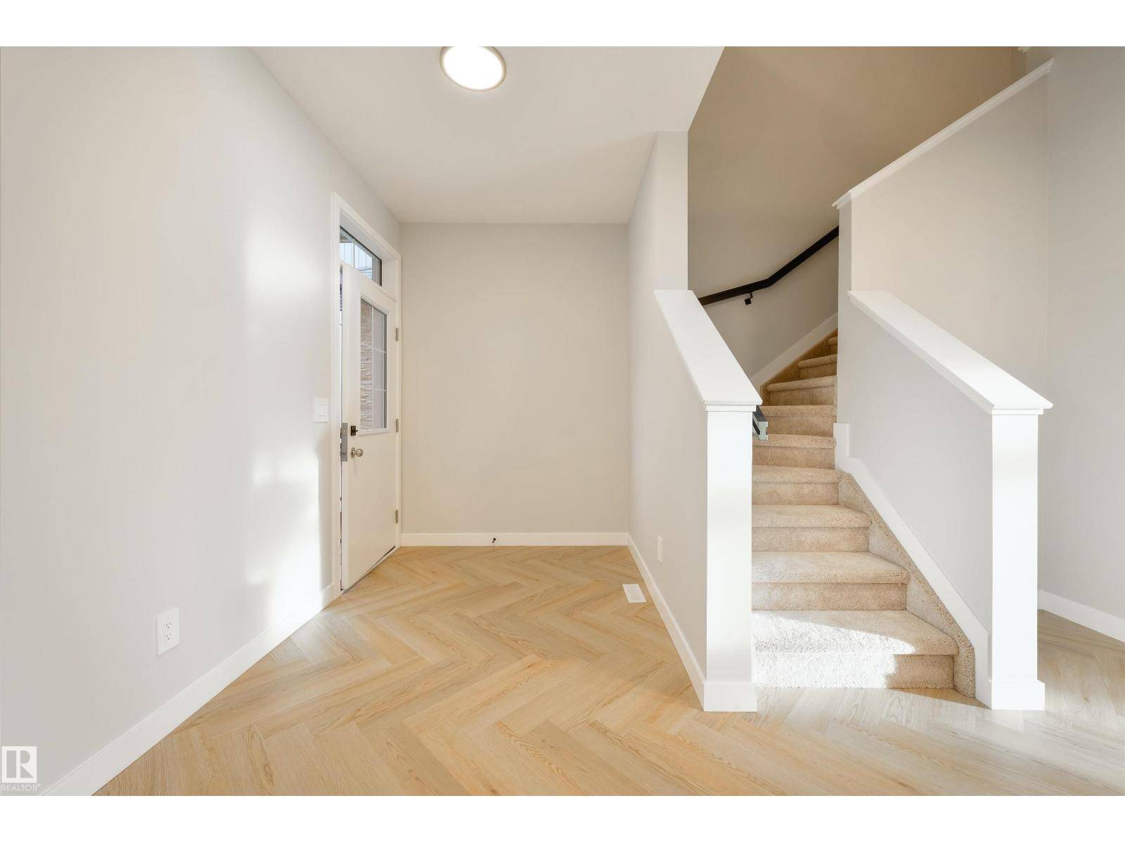 Spruce Grove, AB T7X2X7,6 COBBLESTONE GA