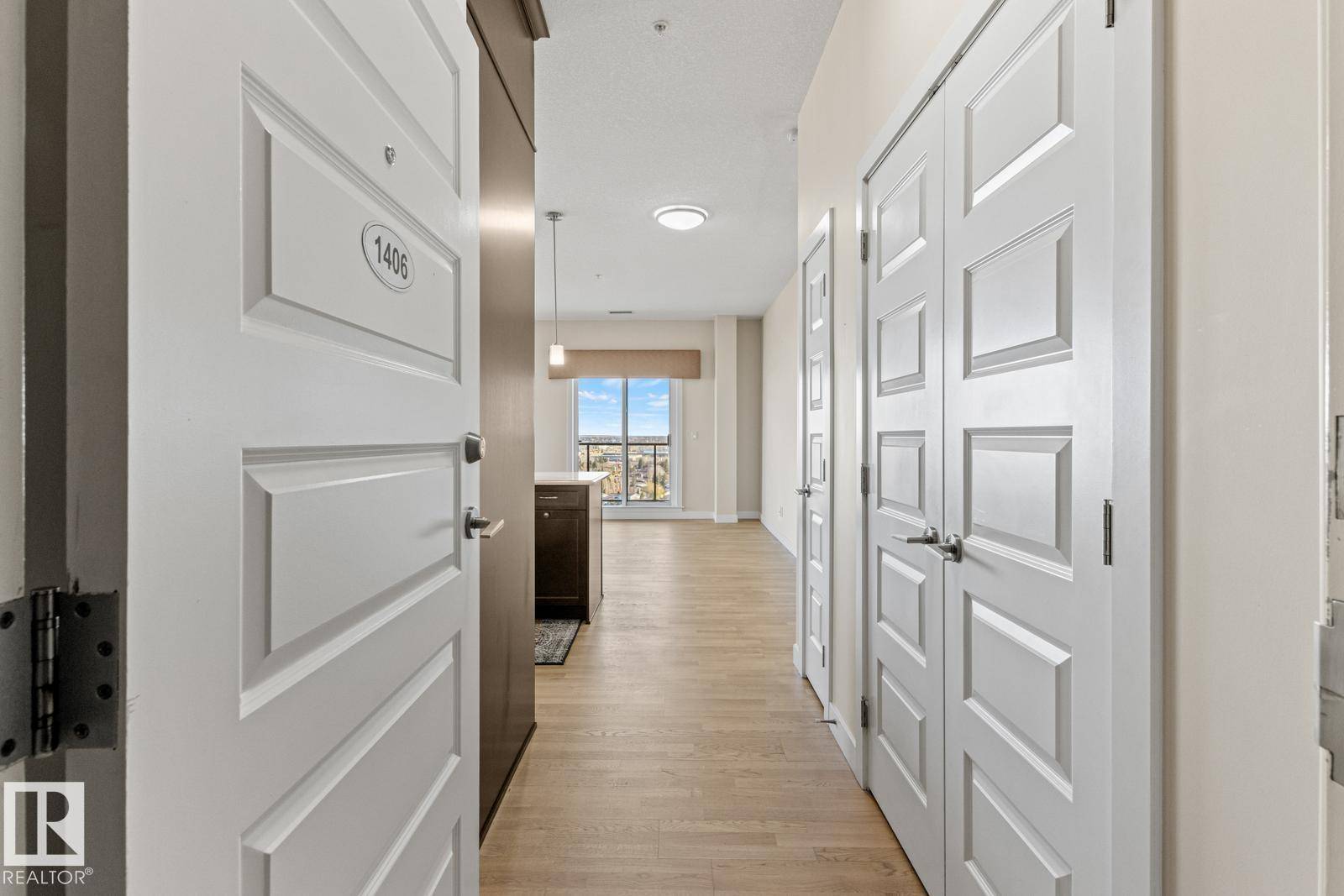 Edmonton, AB T6J5S4,#1406 2755 109 ST NW