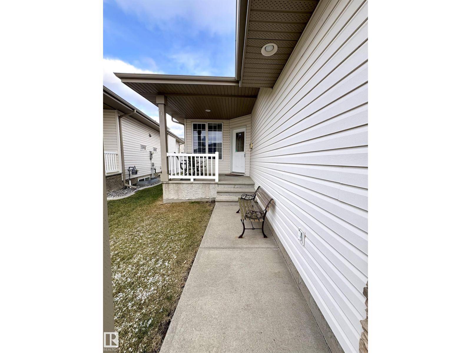 Edmonton, AB T5X6B9,#15 17603 99 ST NW