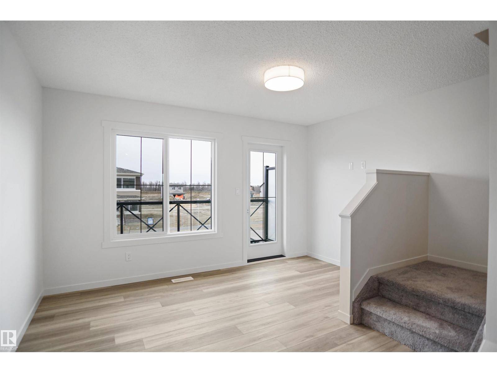 Spruce Grove, AB T7X3C7,22 ELIZABETH GD