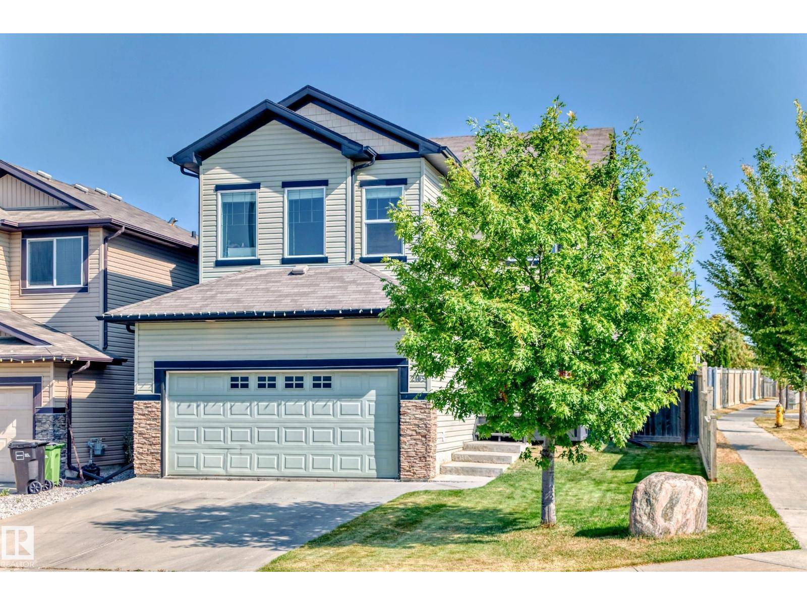 Edmonton, AB T6T0K4,2105 32A ST NW