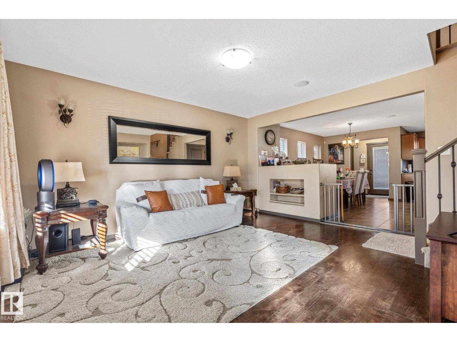 Edmonton, AB T6X0C1,123 63 ST SW