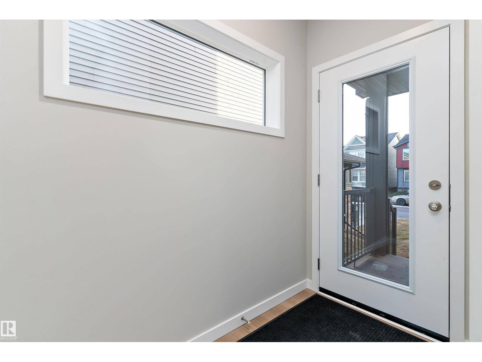 Edmonton, AB T6W1A8,6320 KING WD SW