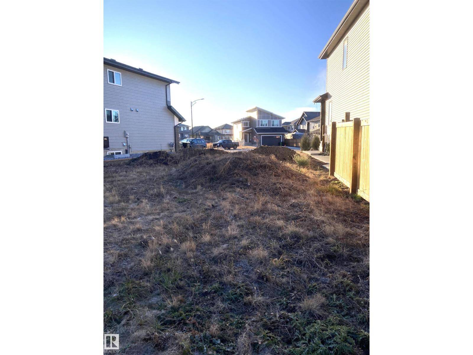 Edmonton, AB T5Z0S6,9112 182 AV NW