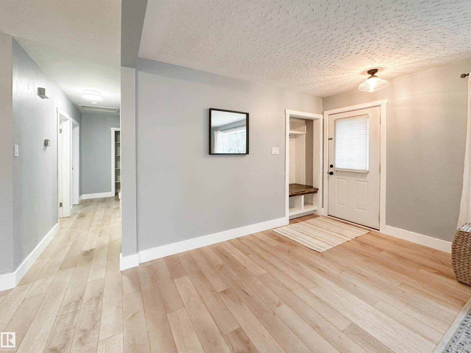 St. Albert, AB T8N0W1,32 GILLIAN CR