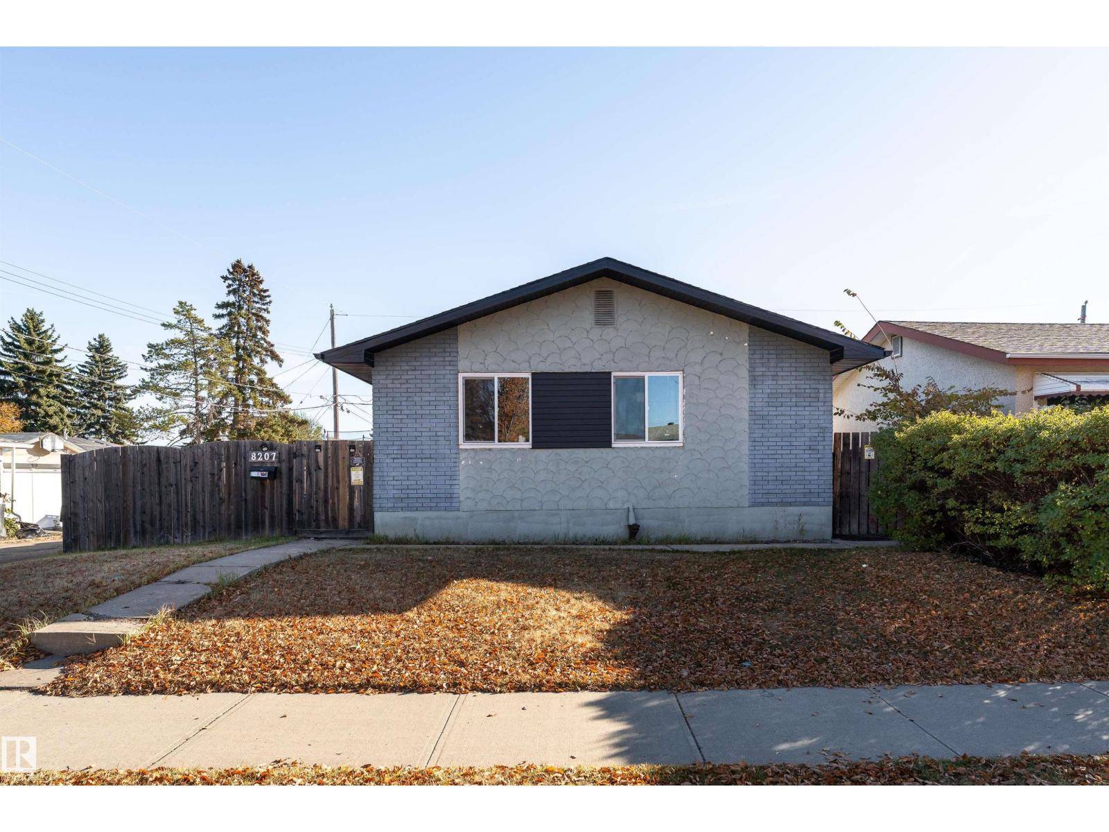 Edmonton, AB T5R2W4,8207 169 ST NW