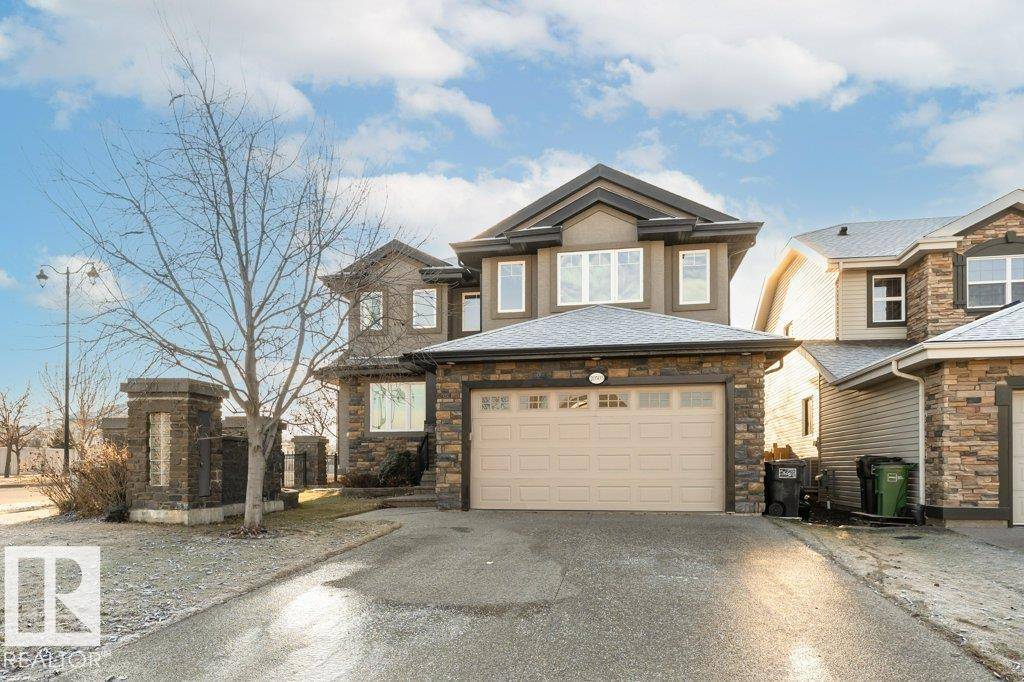 Edmonton, AB T6M2Z5,20503 58 AV NW