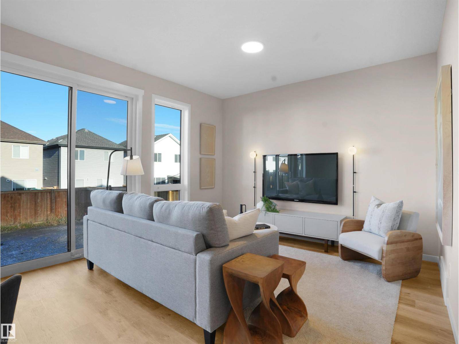 Edmonton, AB T5T7H5,22830 95A AV NW