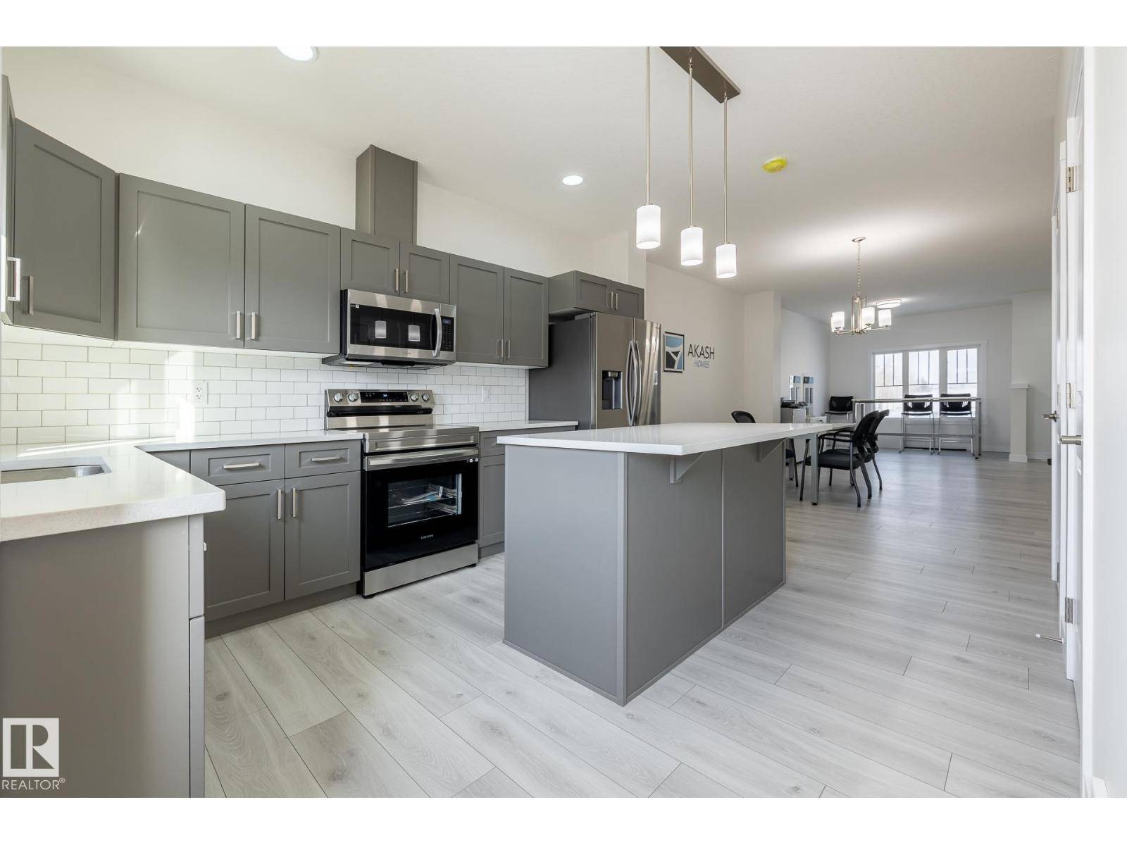 Spruce Grove, AB T7X4E1,27 Renwyck PL