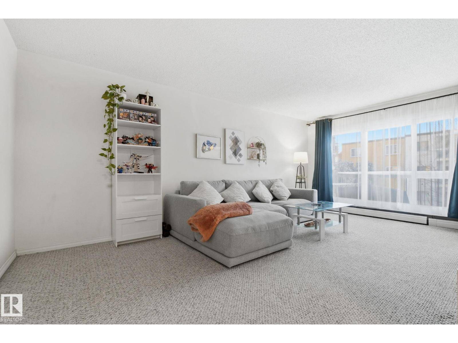 Edmonton, AB T6J0R5,#205 11440 40 ave NW