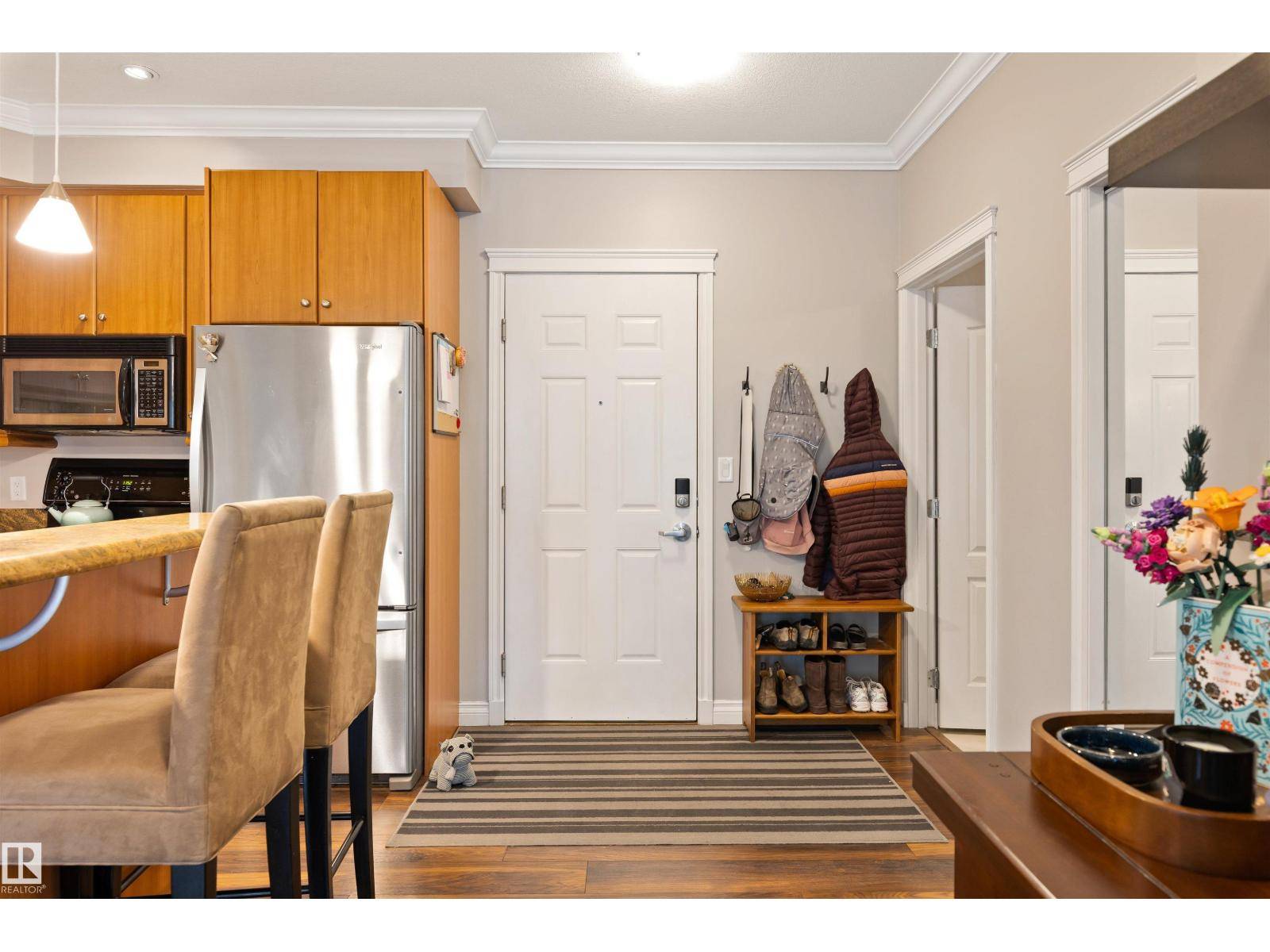 Edmonton, AB T6E6V7,#202 10116 80 AV NW