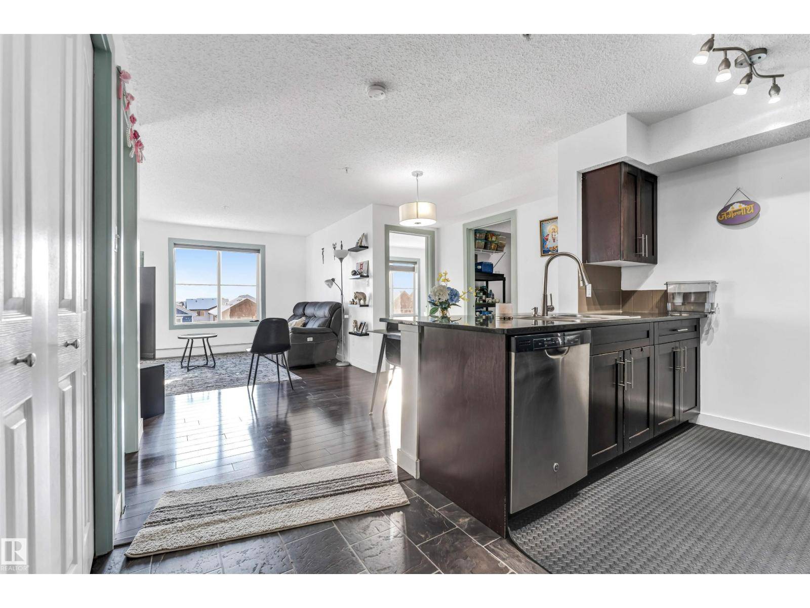 Edmonton, AB T5Y0X2,#308 1080 MCCONACHIE BOULEVARD NW NW