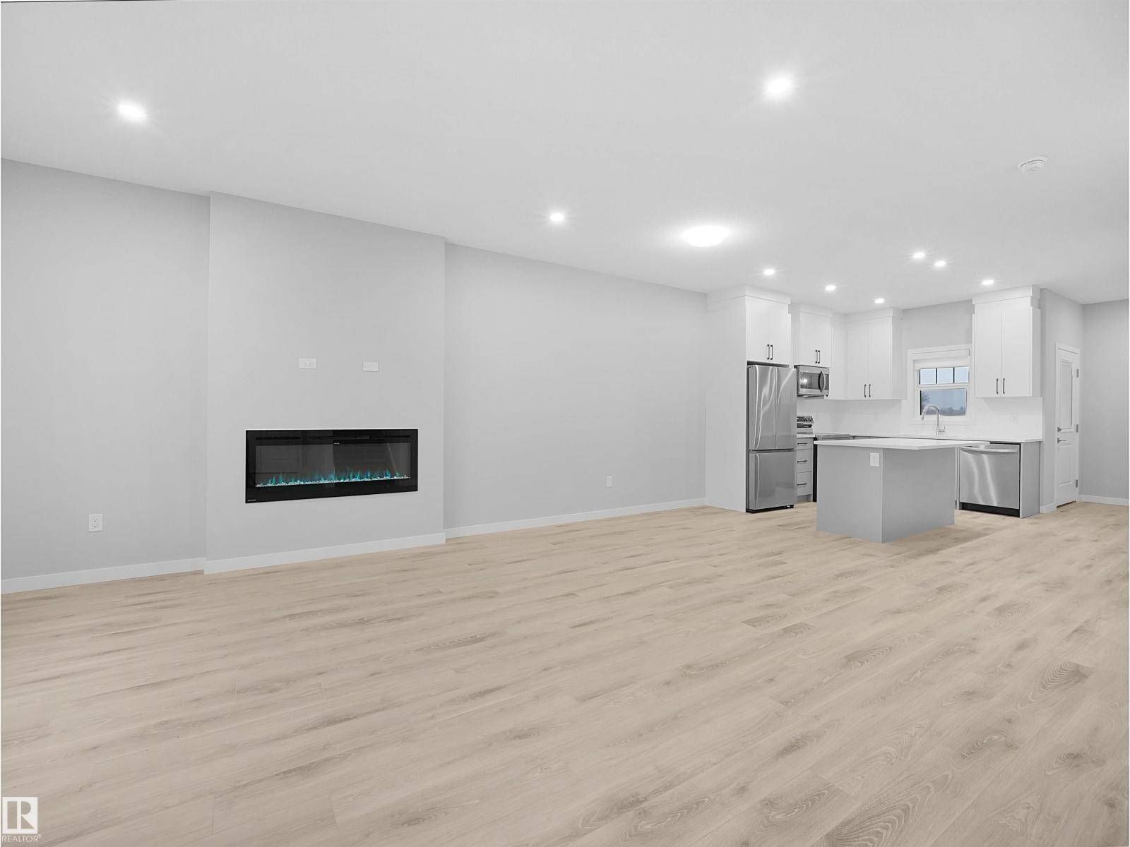 Edmonton, AB T5E6Z9,3272 DALLAS SCHMIDT DR NW