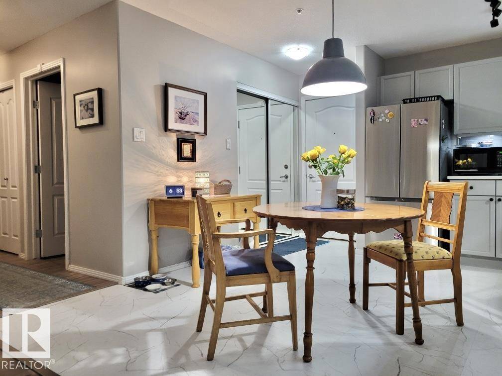 Edmonton, AB T5A5H2,#135 592 HOOKE RD NW