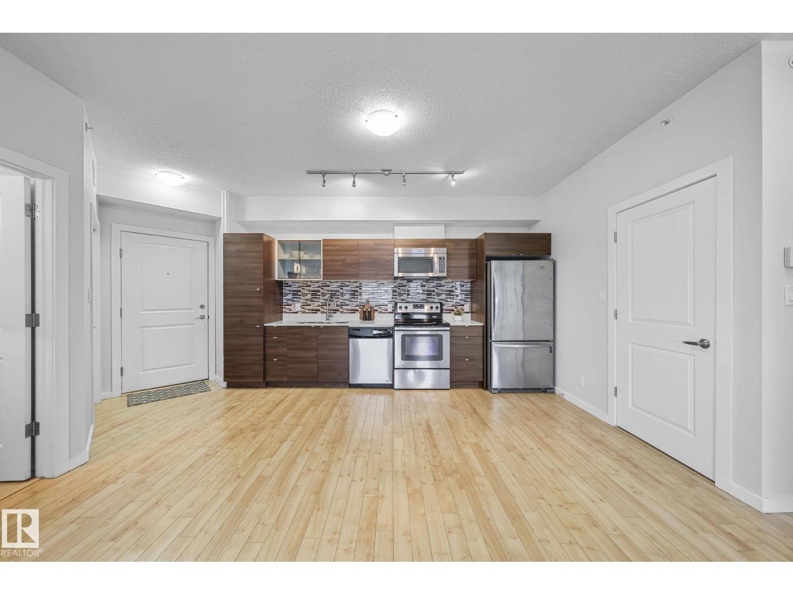 Edmonton, AB T5Z0N1,#406 9523 160 AV NW