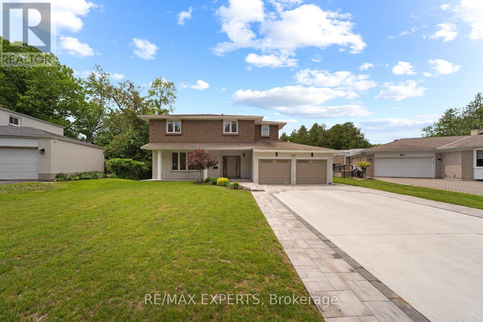 Oshawa (northglen), ON L1G6P5,251 SHERWOOD COURT