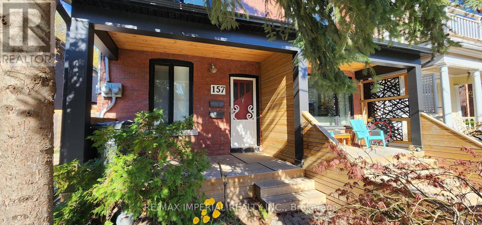 Toronto (south Riverdale), ON M4M2M5,157 Booth AVE #Main