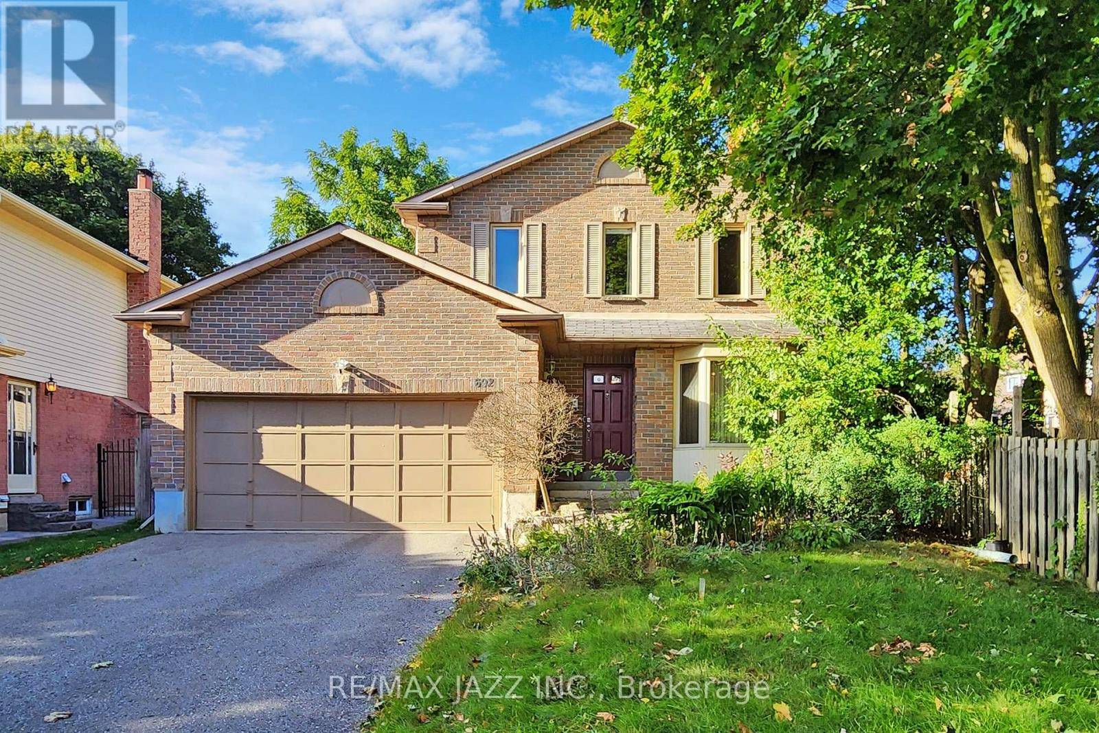 Oshawa (pinecrest), ON L1K1S8,692 AVERY COURT