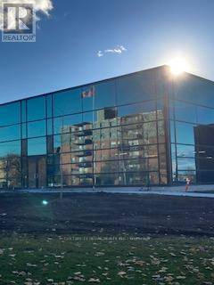 Toronto (clairlea-birchmount), ON M1P2H1,1550 Birchmount RD #118/120