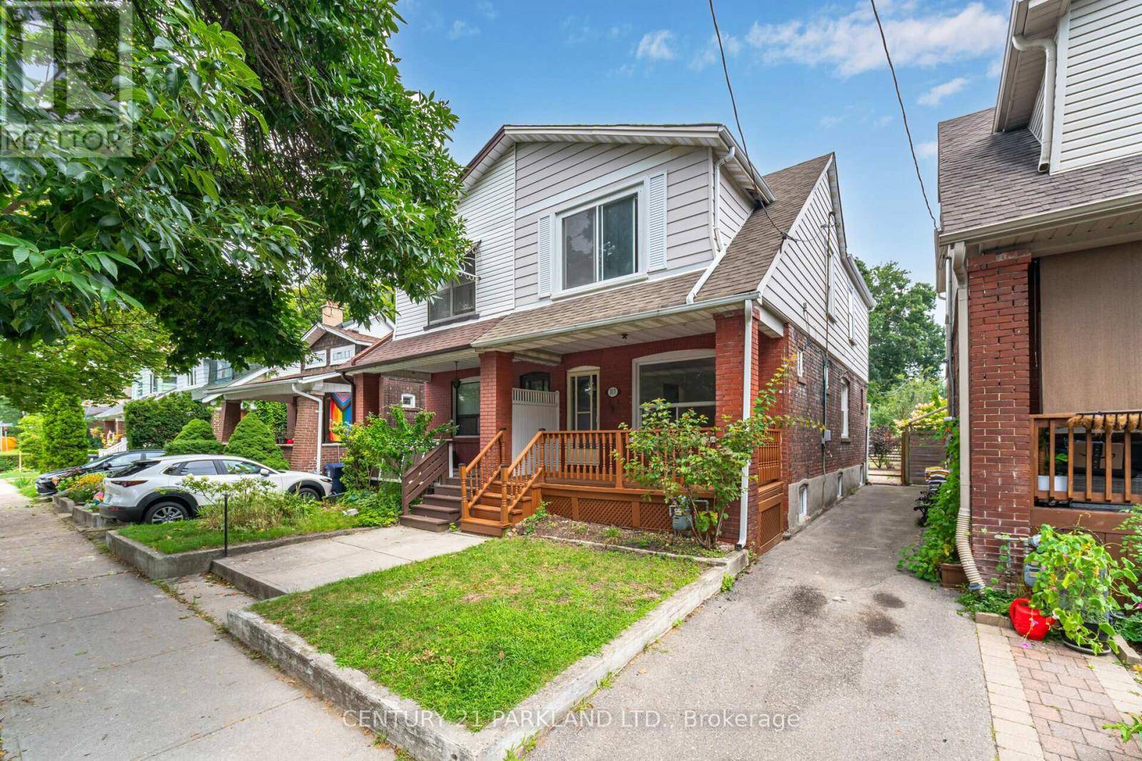 Toronto (danforth), ON M4C3R9,117 GLEBEMOUNT AVENUE