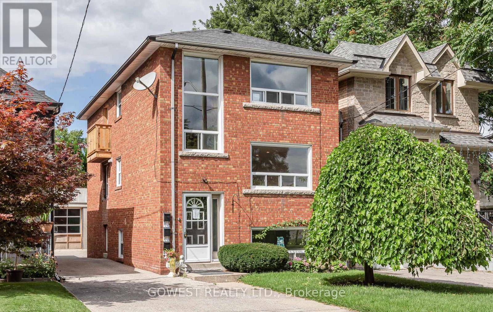 Toronto (danforth Village-east York), ON M4C2N9,126 BARKER AVENUE