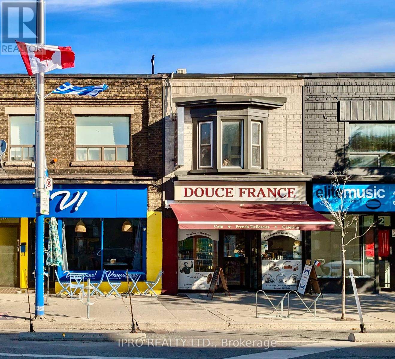 Toronto (danforth), ON M4J1L6,820 DANFORTH AVENUE