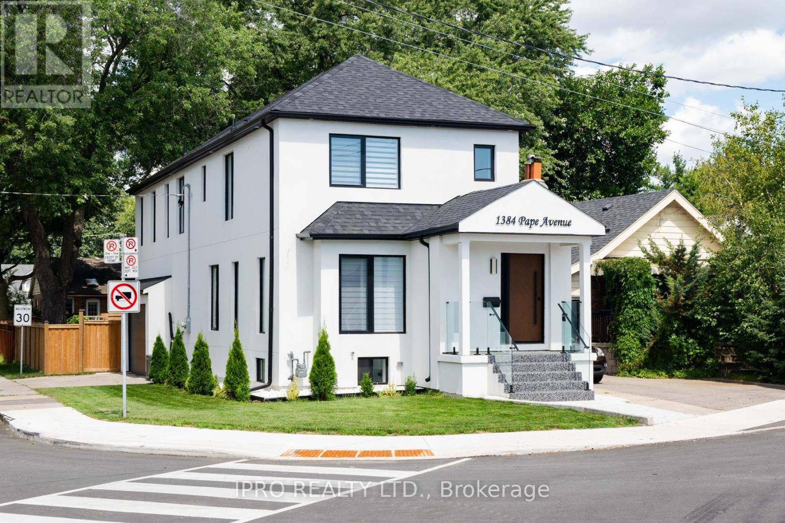 Toronto (broadview North), ON M4K3X5,1384 PAPE AVENUE