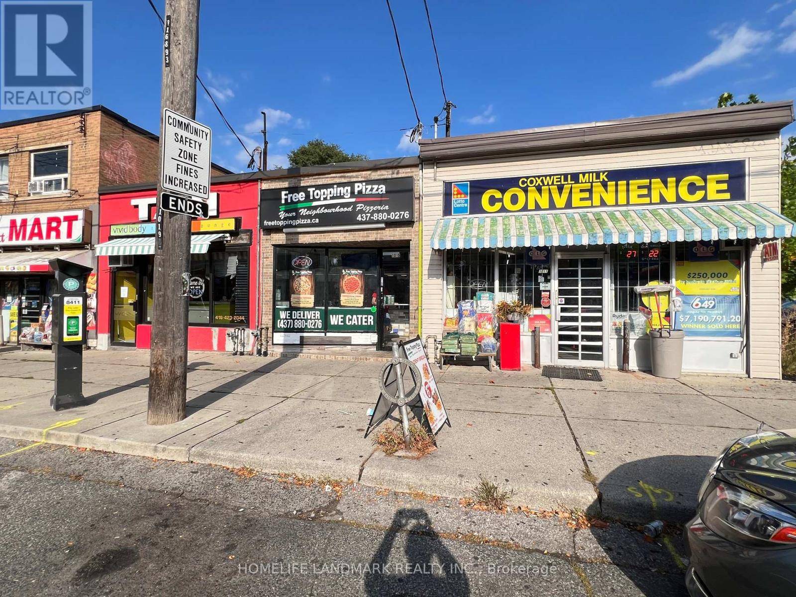 Toronto (east York), ON M4C3G4,1019 COXWELL AVENUE