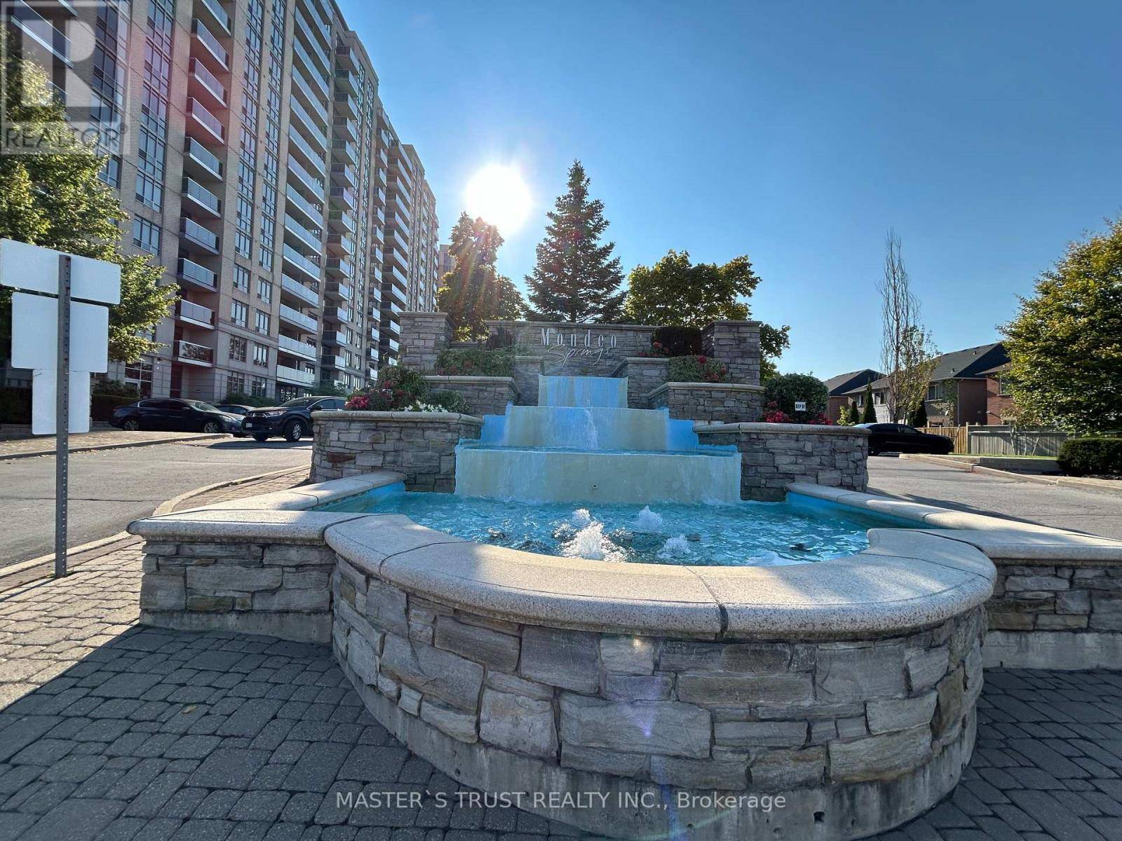 Toronto (dorset Park), ON M1P5C8,18 Mondeo DR #1338