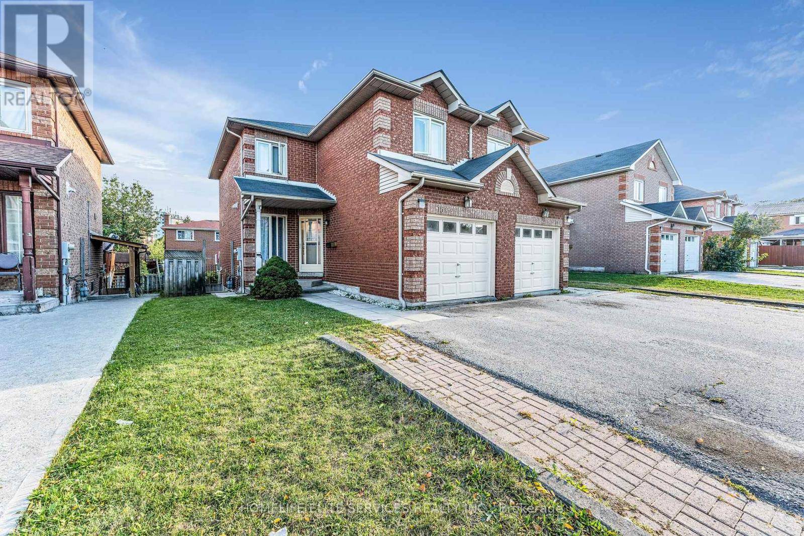 Toronto (malvern), ON M1B2C7,15 LENTHALL AVENUE