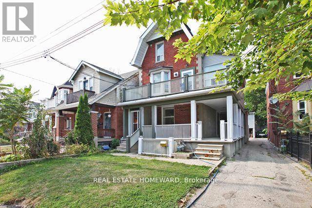 Toronto (woodbine Corridor), ON M4L1K1,12 ASHLAND AVENUE