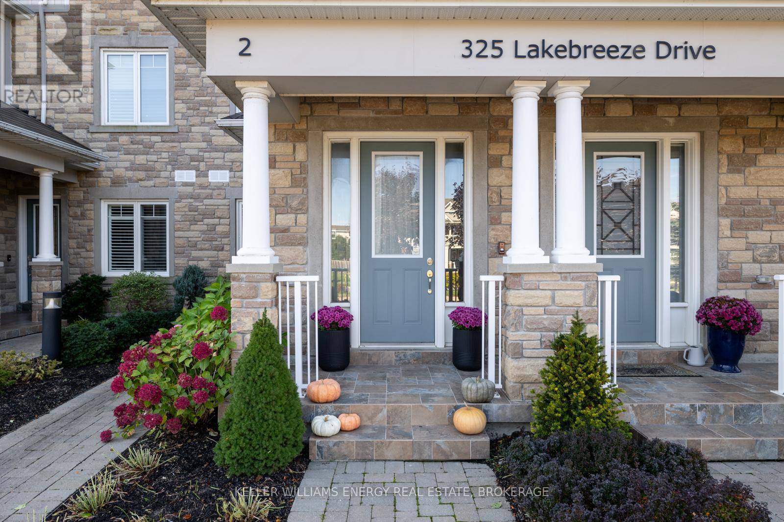 Clarington (newcastle), ON L1B0A1,325 Lakebreeze DR #2