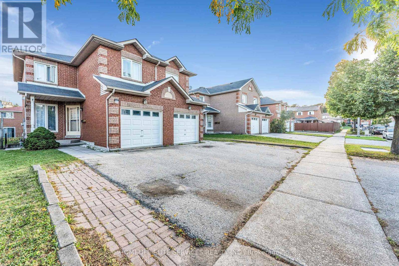 Toronto (malvern), ON M1B2C7,9 LENTHALL AVENUE