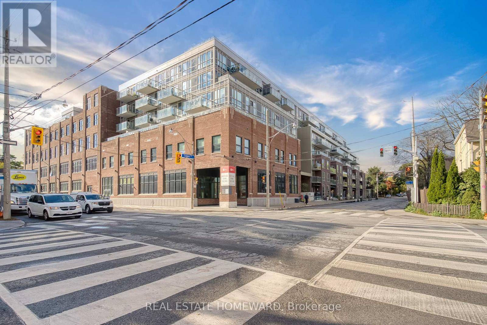 Toronto (south Riverdale), ON M4M2N3,156 Logan AVE #131