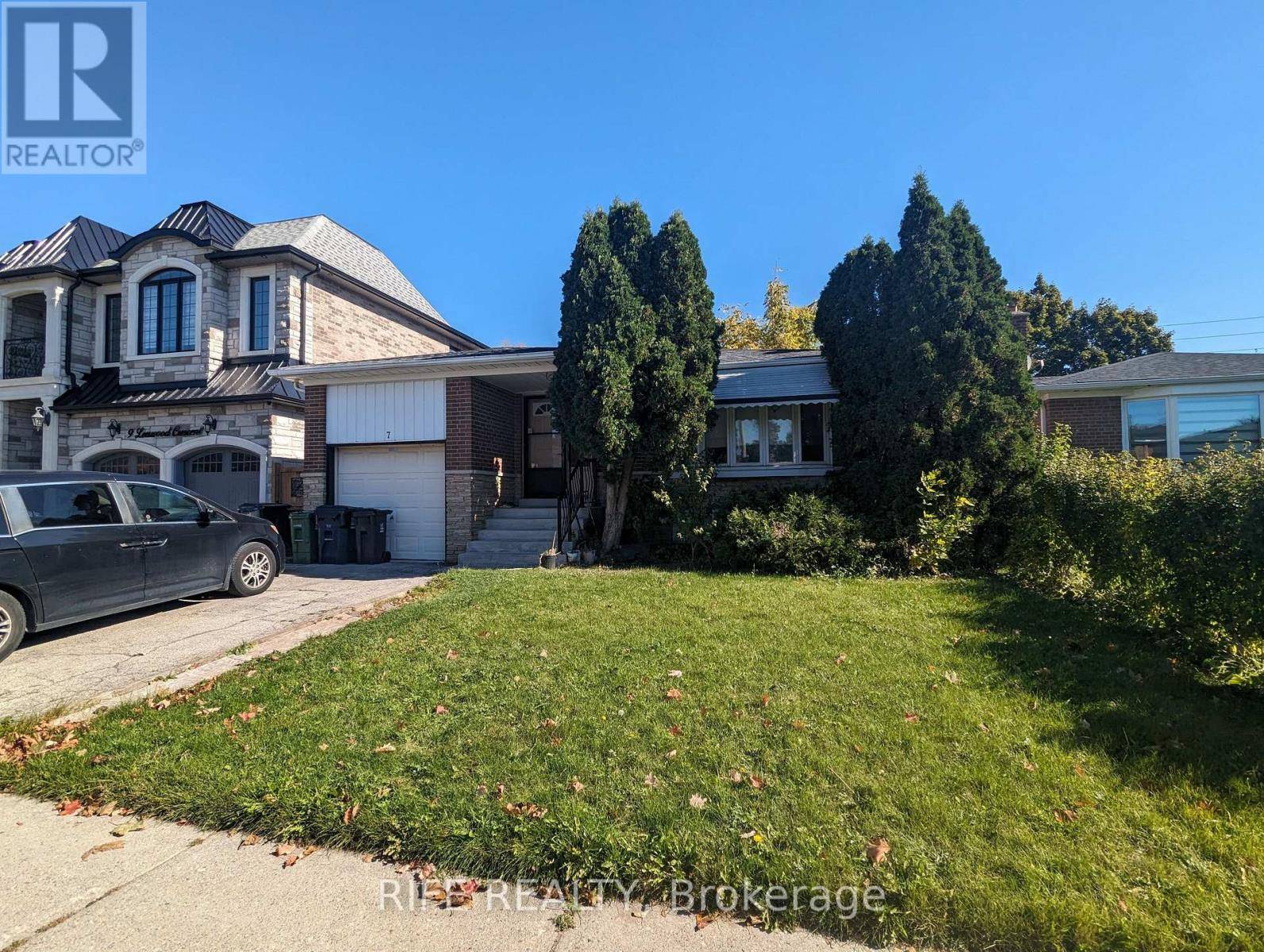 Toronto (agincourt North), ON M1S2P4,7 Leeswood CRES #Main Fl